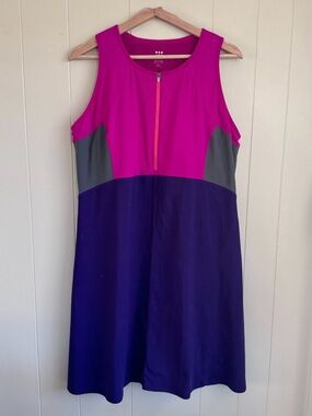 Title Nine Diamalete Colorblock Athletic Dress Purple Pink Gray Zip Front XL